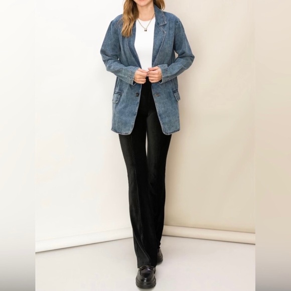 Blue Medium Wash Button Front Denim Jeans Jacket - Picture 2 of 4